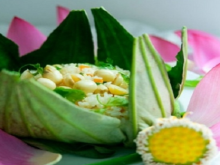 Image: Recipe Chicken steamed in lotus leaves with video