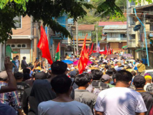 Image: Myanmar civilian militia battle the government s army in northwestern town