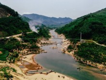 Image: Crossing the Long Dai River and Tam Lu Waterfall in Quang Binh