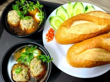 Image: Six popular types of bread in Saigon