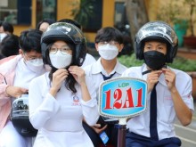 Image: 750 helmets donated to HCMC students