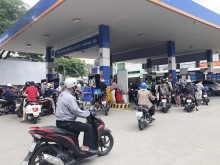 Image: Fuel traders in HCMC to be inspected in June