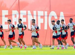 Image: Benfica Aims for Competitive Seriousness in Europa League Opener