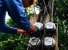 Image: Residents Protest Unusual Spike in Electricity Bills