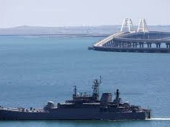 Image: Ukraine Intensifies Search for Russian Ships Around Crimea