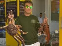 Image: Famous Singer Dam Vinh Hung Ventures into Seafood Business