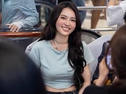 Image: Ninh Duong Lan Ngoc Announces Special Fan Meeting Date