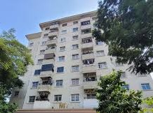Image: Over 20-Year-Old Apartment in Phap Van Listed at Over 60 Million VND/m2