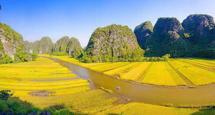 Vietnam Admire The Outstanding Scenery Of Trang An Landscape Complex