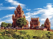 Image: Vietnam tourism: Mysterious Po Klong Garai Cham Tower