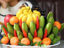 Image: Vietnam Tet s regional five fruit tray in differences