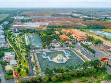 Image: Huynh Dao pagoda – a beautiful pagoda in An Giang