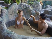 Image: Tourist details of Thap Ba hot spring