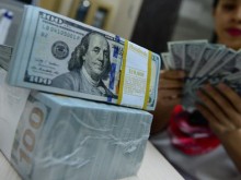 Image: Vietnam applauds US decision to drop currency manipulator label