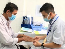 Image: Vietnam reports 25 imported coronavirus cases