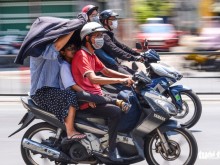 Image: Temperatures to top 40 Celsius degrees as heatwave blankets Vietnam