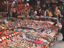 Image: Do you know what to buy at Bac Ha market as a gift for your loved ones?