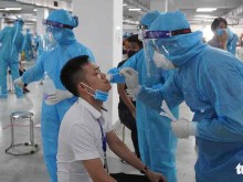 Image: 127 local coronavirus infections added to Vietnam’s tally: morning update