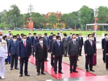 Image: Vietnam News Today May 19 Party State leaders pay tribute to President Ho Chi Minh