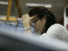 Image: Burnout, workplace stress put damper on success in Vietnam