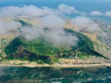 Image: Central Vietnamese province proposes construction of airport on island