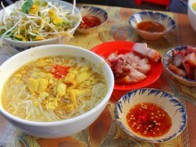 Image: 2 famous dishes of fish noodles in the West