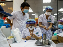 Image: Overseas Vietnamese children respond to homeland s Covid vaccine fund video