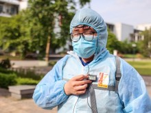 Image: Made in Vietnam Cool Jackets helps frontline medical workers in Covid hot spots