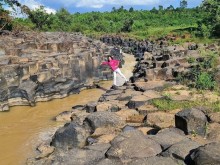 Image: 3 ancient hexagonal rock fields in Gia Lai