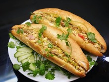 Image: 5 versions of delicious specialty bread of Vietnamese cuisine