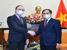 Image: Russian Ambassador Russia Ready To Transfer Vaccine Production Technology To Vietnam
