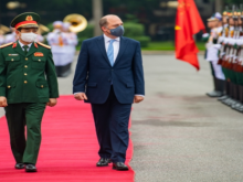 Image: Vietnamese Defense Minister Holds Talks With British Counterpart