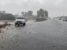 Image: Dubai Beats The Heat By Making Fake Rain