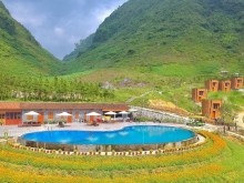 Image: Impressive H Mong Village resort with a super romantic view in Ha Giang