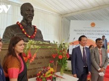 Image: President Ho Chi Minh s Bust Presented in New Delhi India