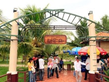 Image: Experience going to Phu Sa Can Tho tourist area to have fun, eat and drink freely