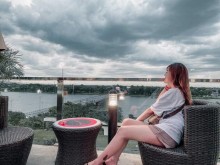 Image: List of cafes with beautiful views of the Perfume River, save it so you can check-in