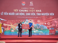 Image: Sabeco and Ho Chi Minh Communist Youth Union launch “Tet-One-Home” community program