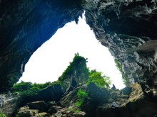 Image: The beauty inside Tu Lan caves
