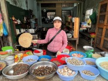 Image: Hundred-dish snail shop in Nha Trang
