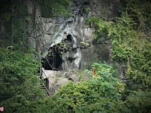 Image: Field hospital in a mountain cave on Cat Ba island