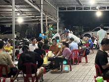 Image: The unnamed fish hotpot restaurant attracts hundreds of customers in Tay Ninh