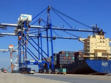 Image: Cargo through seaports rises three percent in four months