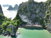 Image: Unspoiled Beo Co Island in the middle of Bai Tu Long Bay