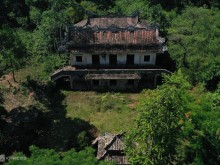 Image: The abandoned house of Ngo Dinh Can evidence