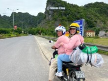 Image: U60 grandparents ride motorbikes through Vietnam with their children and grandchildren