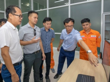 Image: Vietnamese, Lao experts share experience in hydropower plant operation