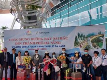 Image: Twenty-four int’l airlines resume flights to Danang