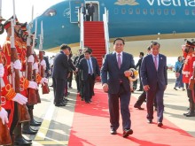Image: Vietnamese PM arrives in Cambodia for official visit