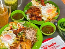 Image: You don’t have to go far, just walking around Ho Chi Minh City, you can “eat down” famous dishes in 3 regions.